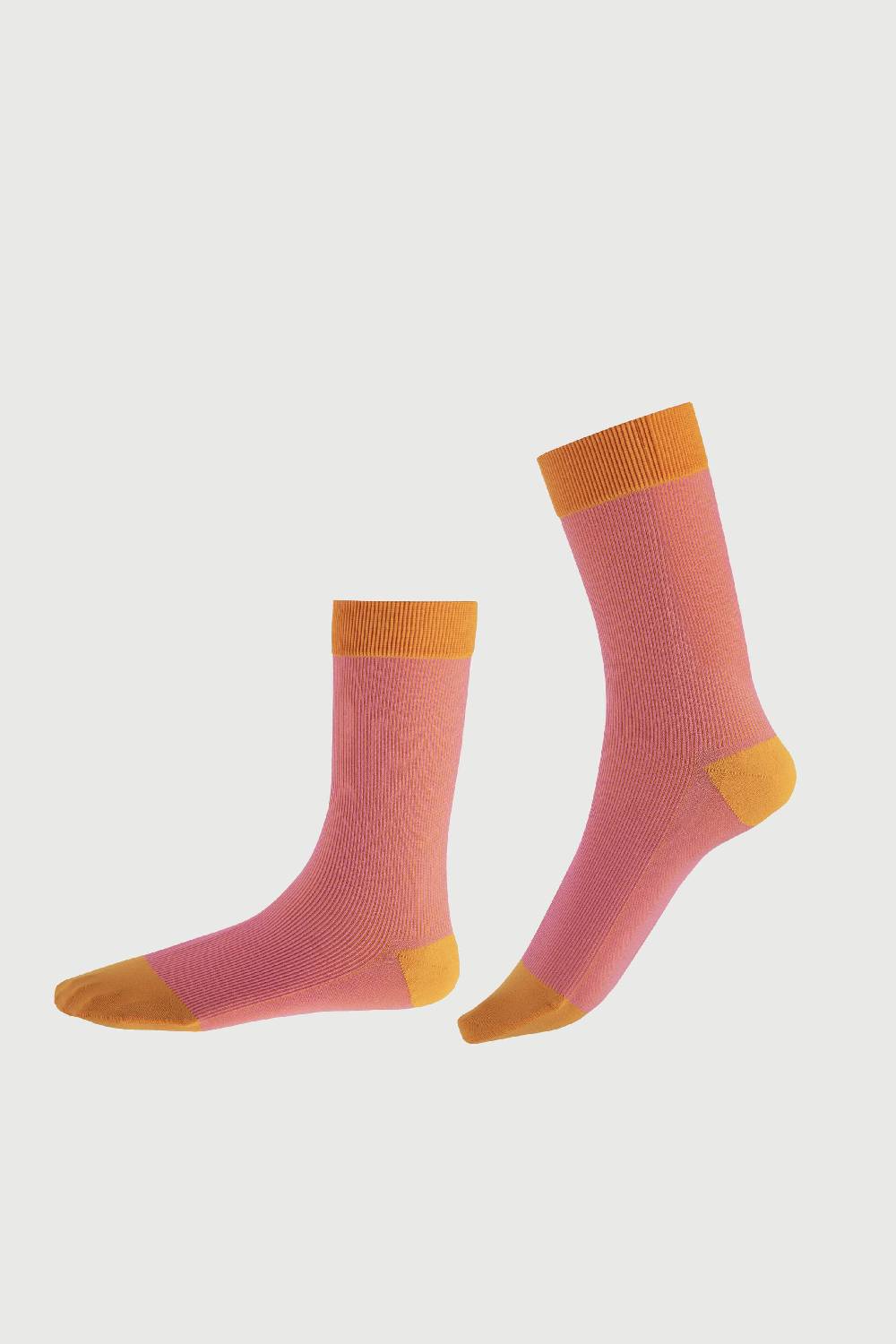 Item M6 Socks Sneaker Striped Kostenlose Rückgabe