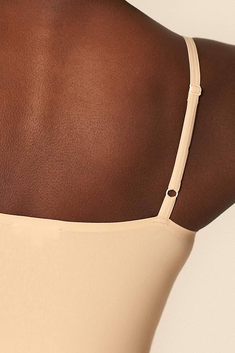 Item M6 Mama Strappy Top Im Verkauf