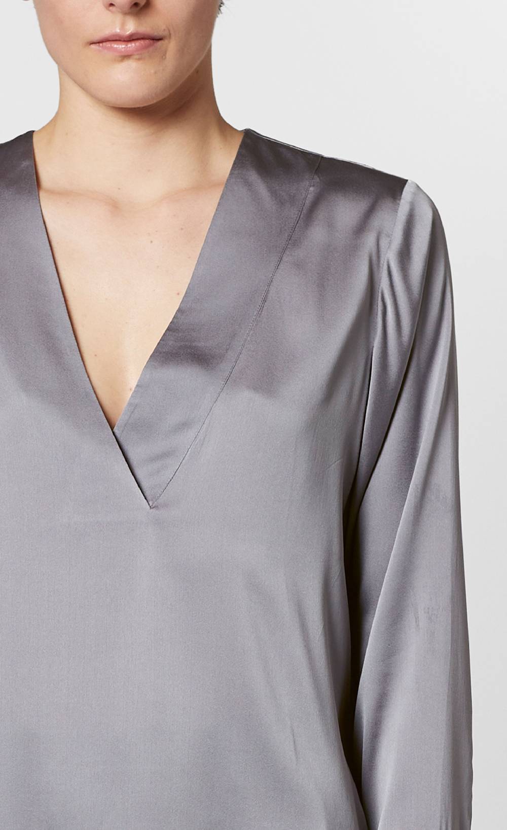 Kiefermann Cetina Seidensatinbluse mit V-Ausschnitt Sonderangebot