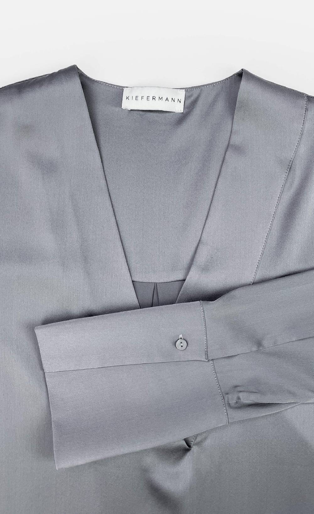 Kiefermann Cetina Seidensatinbluse mit V-Ausschnitt Sonderangebot