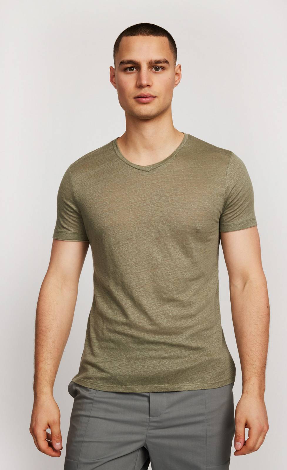 Kiefermann Flynn Leinen V-Ausschnitt-T-Shirt Saisonschlussverkauf
