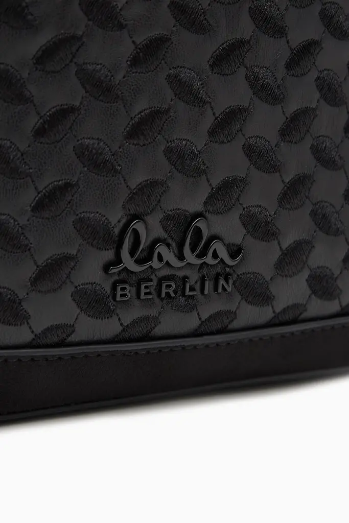 Lala Berlin Medium Handbag Mellow grainy vegan leather black Auslauf