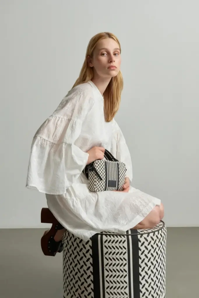 Lala Berlin Crossbody Milly canvas heritage stripe black Hotsell