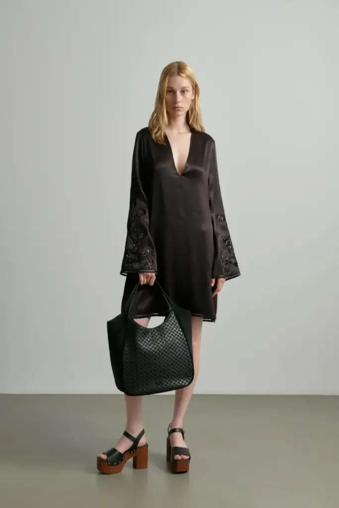 Lala Berlin Shopper Mar vegan leather heritage embroidery black Fabrikverkauf