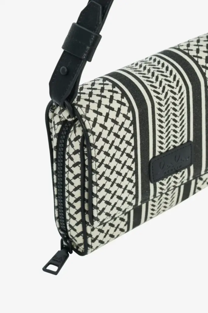 Lala Berlin Crossbody Migrid canvas heritage stripe black Großer Ausverkauf