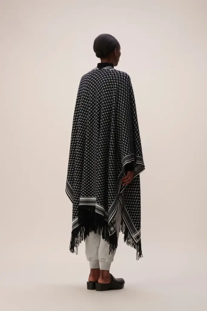 Lala Berlin Poncho Trinity Classic cashmere black/white Blitzangebot