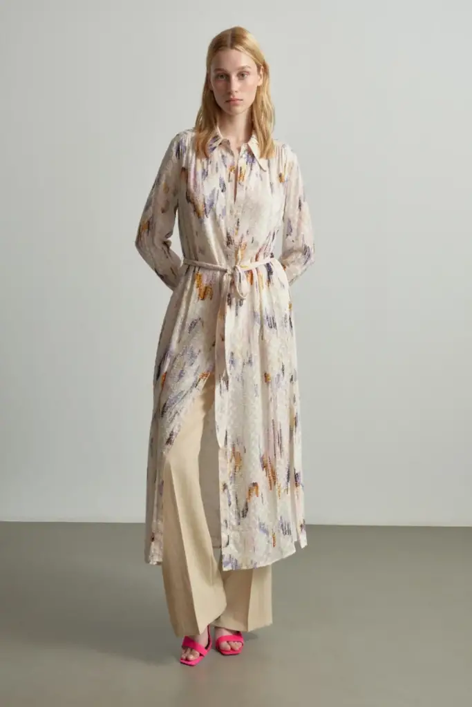 Lala Berlin Dress Derya viscose floral fountain pink Vierteljährliche Förderung