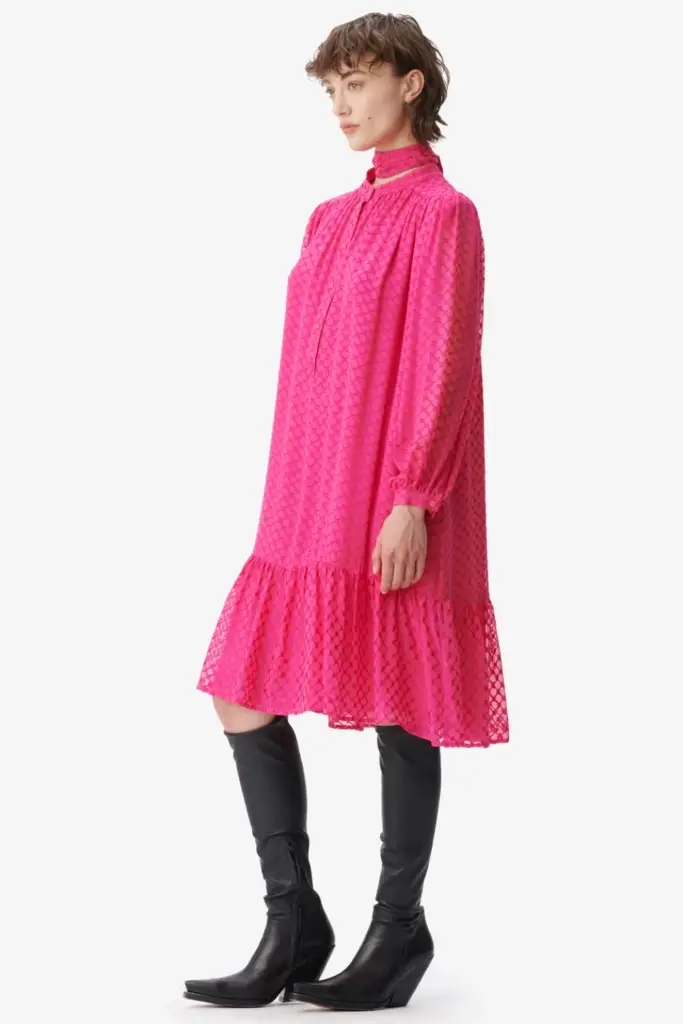 Lala Berlin Dress Day viscose/silk blend polka dot dragonfruit Super Rabatt