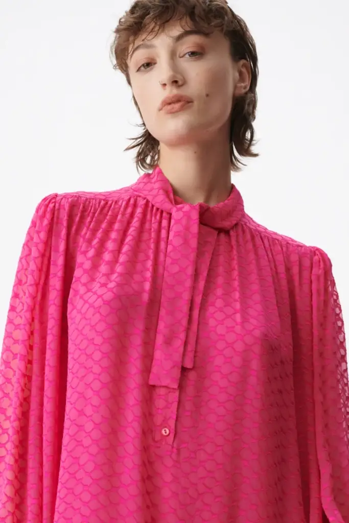Lala Berlin Dress Day viscose/silk blend polka dot dragonfruit Super Rabatt