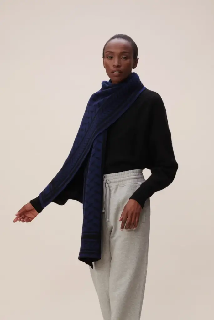 Lala Berlin Scarf Chuck cashmere dark blue Kostenlose Rückgabe