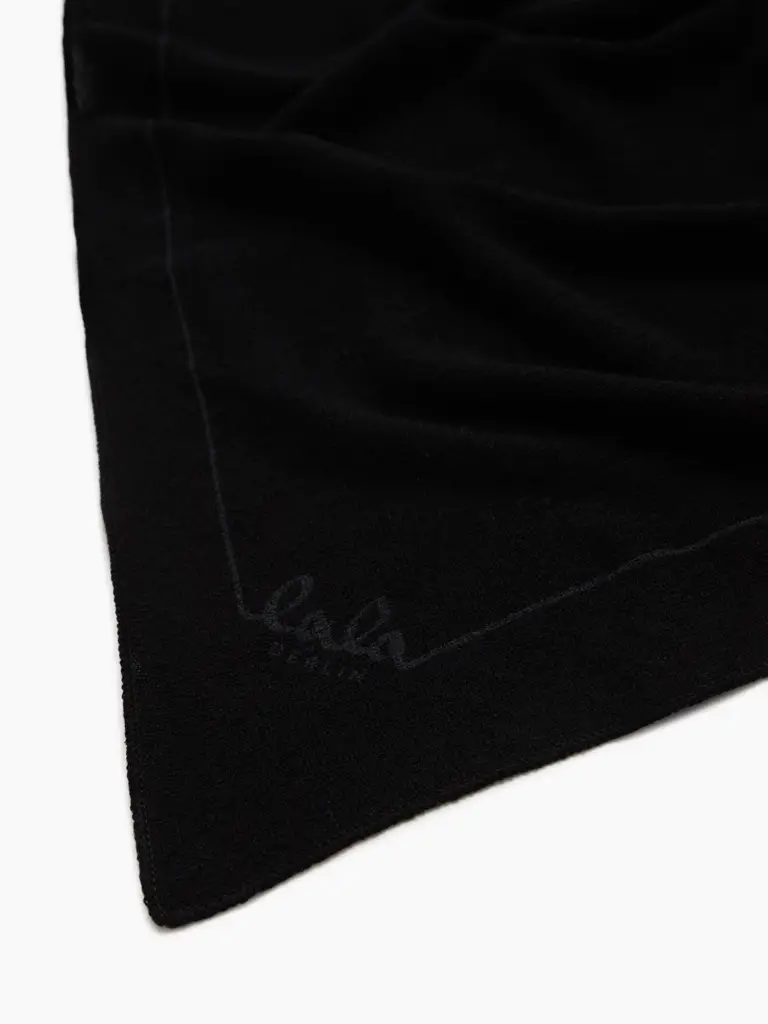 Lala Berlin Triangle Solid M cashmere nero Riesige Rabatte