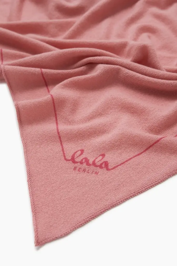 Lala Berlin Triangle Solid M cashmere fandango 50% Rabatt mit kostenlosem Versand