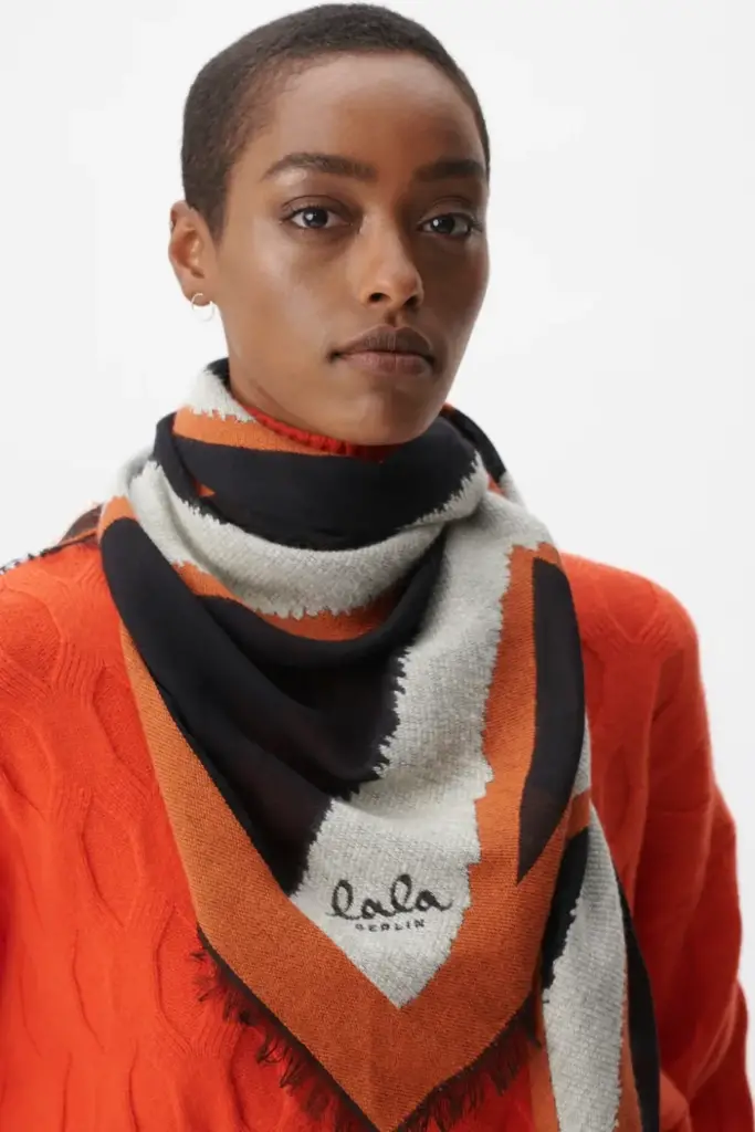 Lala Berlin Triangle Ajen wool mix bold zebra black Versandkostenfrei