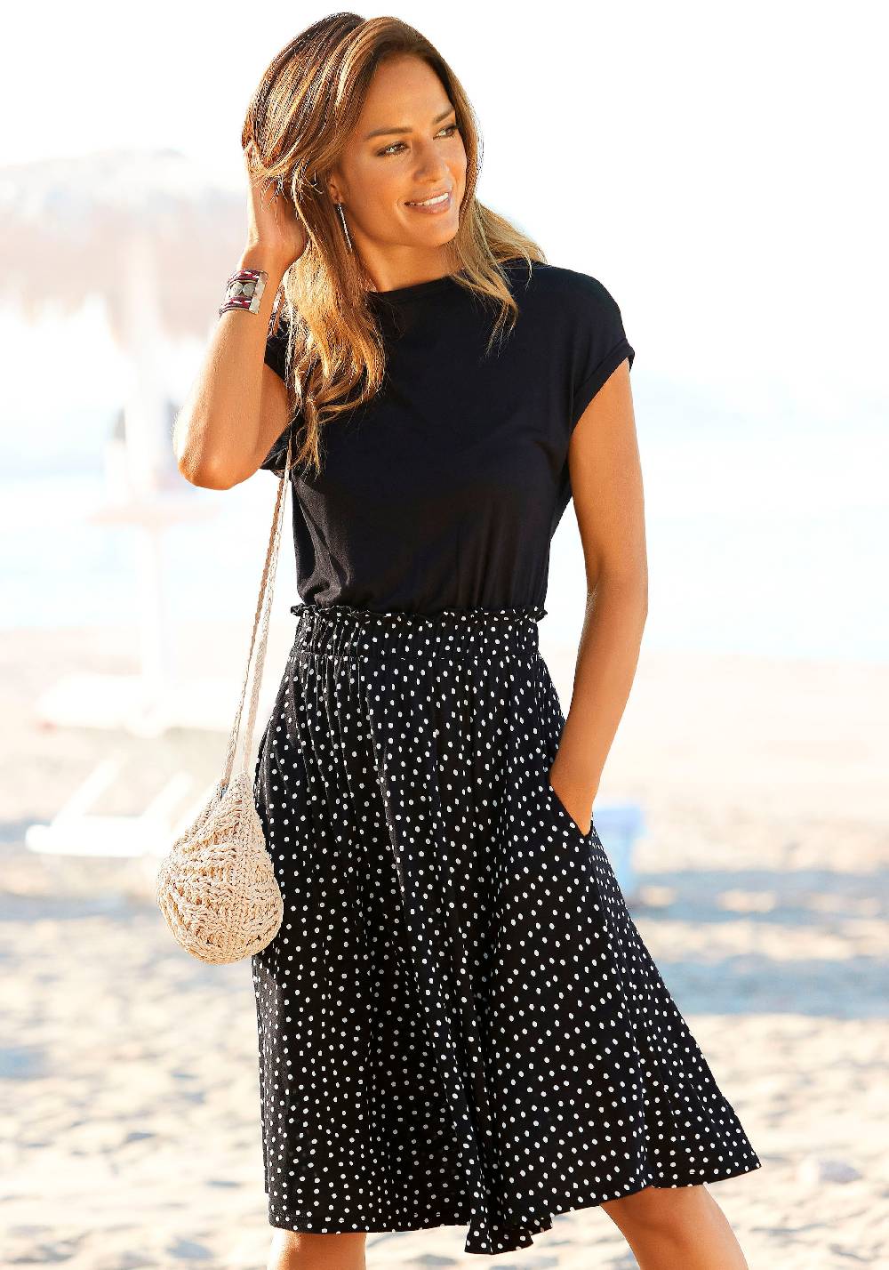 BEACH TIME Dress in Black Super Rabatt