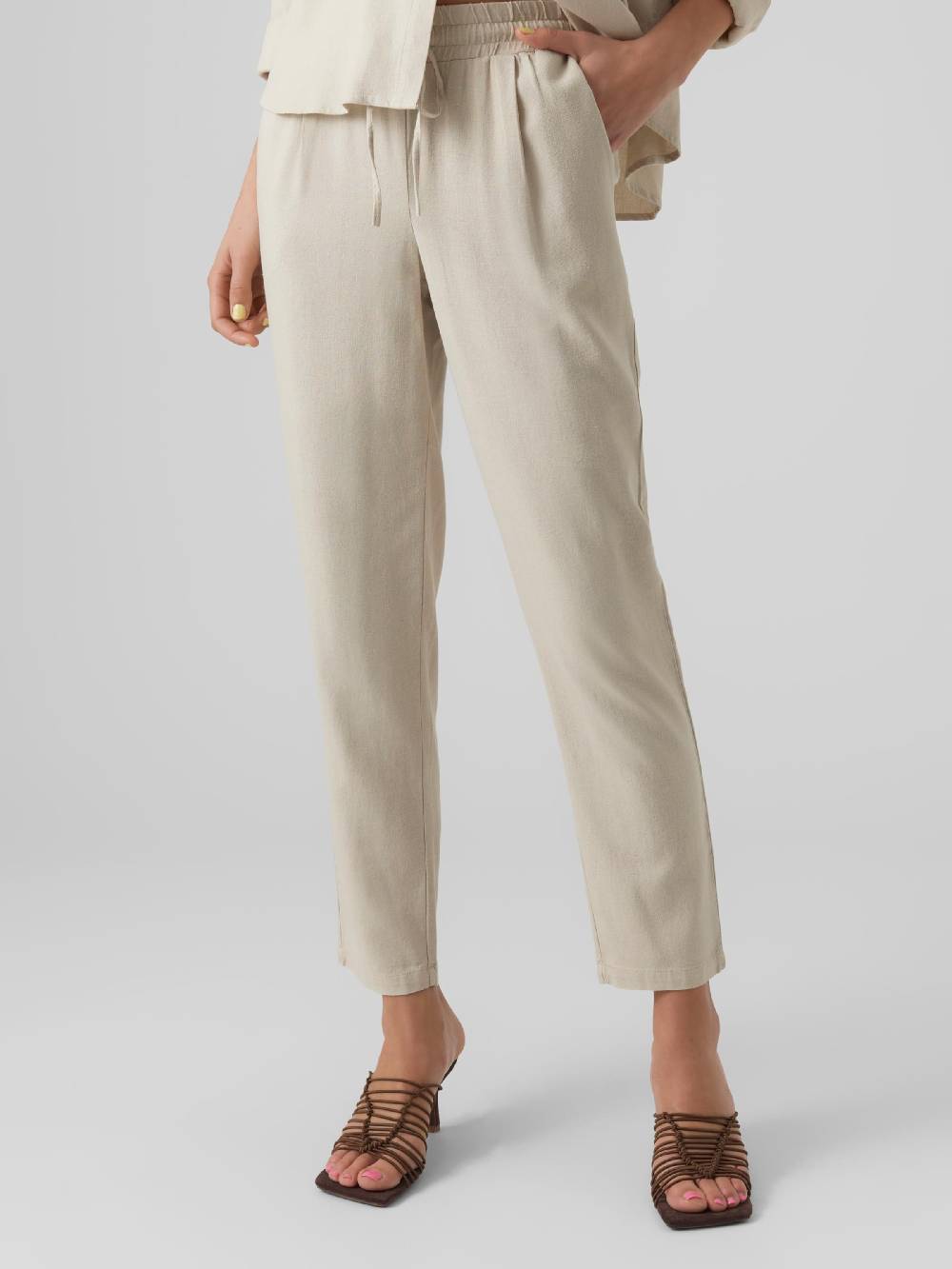 VERO MODA Regular Pants 'Jesmilo' in Kitt Rabatte dieses Monats