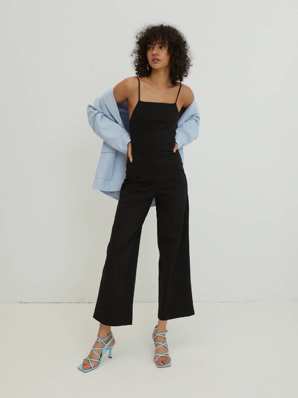 EDITED Jumpsuit 'Noor' in Black Angebote
