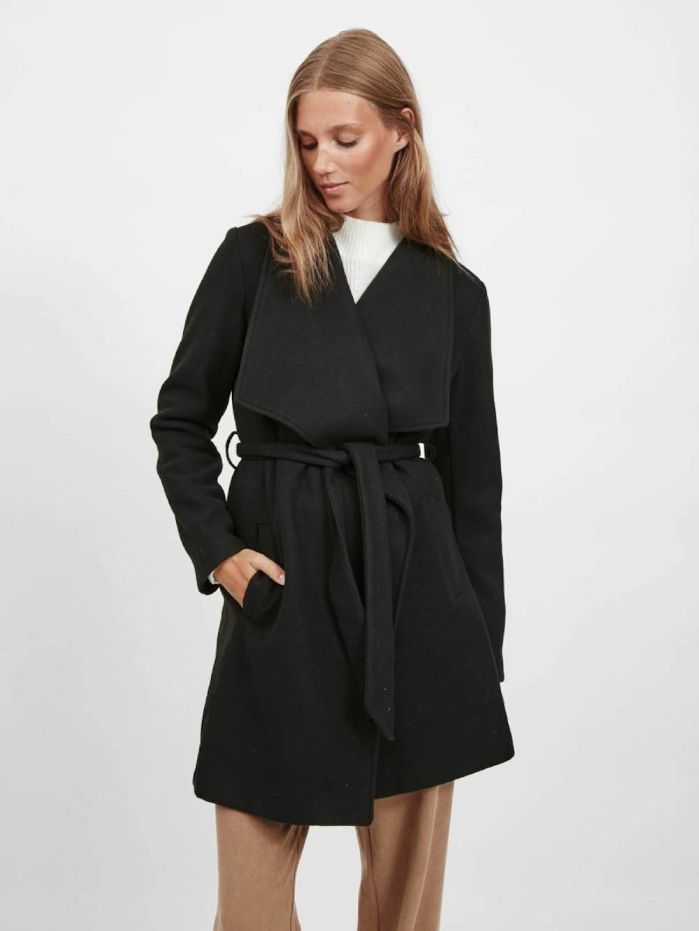VILA Between-Seasons Coat 'Cooley' in Black Schlussverkauf