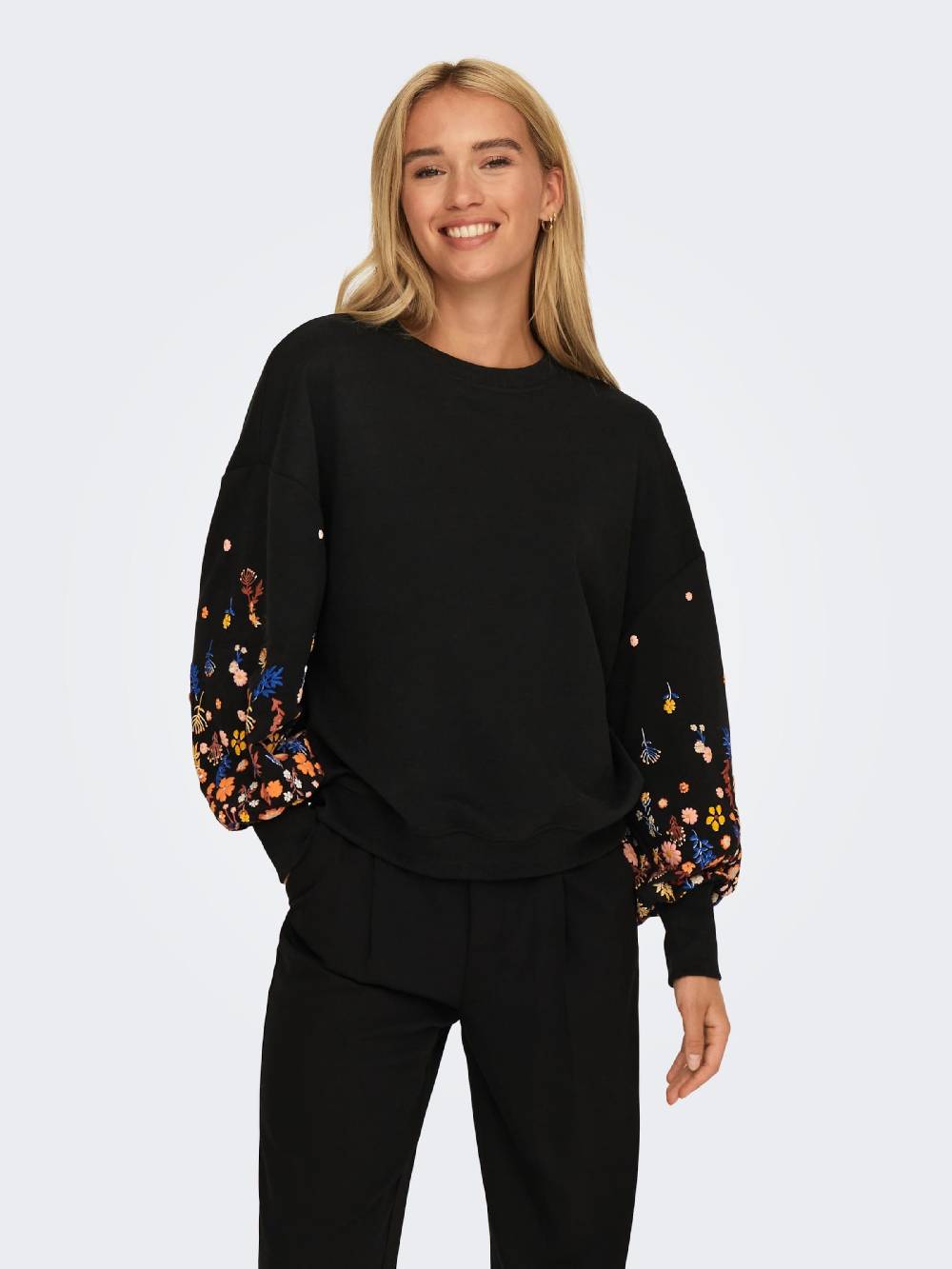 ONLY Sweatshirt 'ONLBrooke' in Black Saisonschlussverkauf