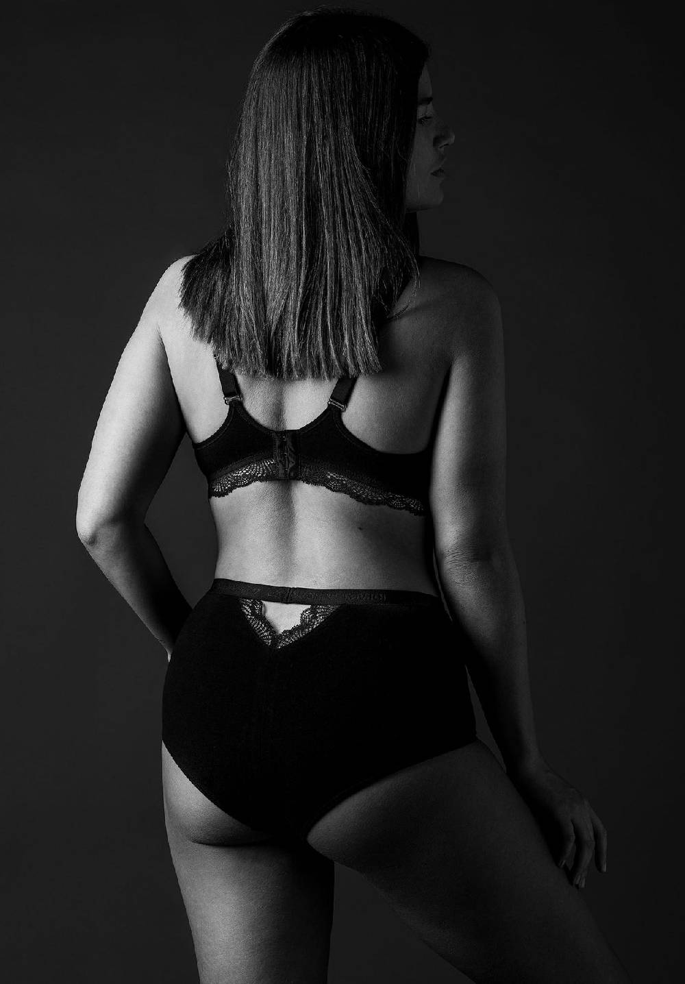 Lovjoi Curve Style BH CLOVER Black Kostenlose Rückgabe
