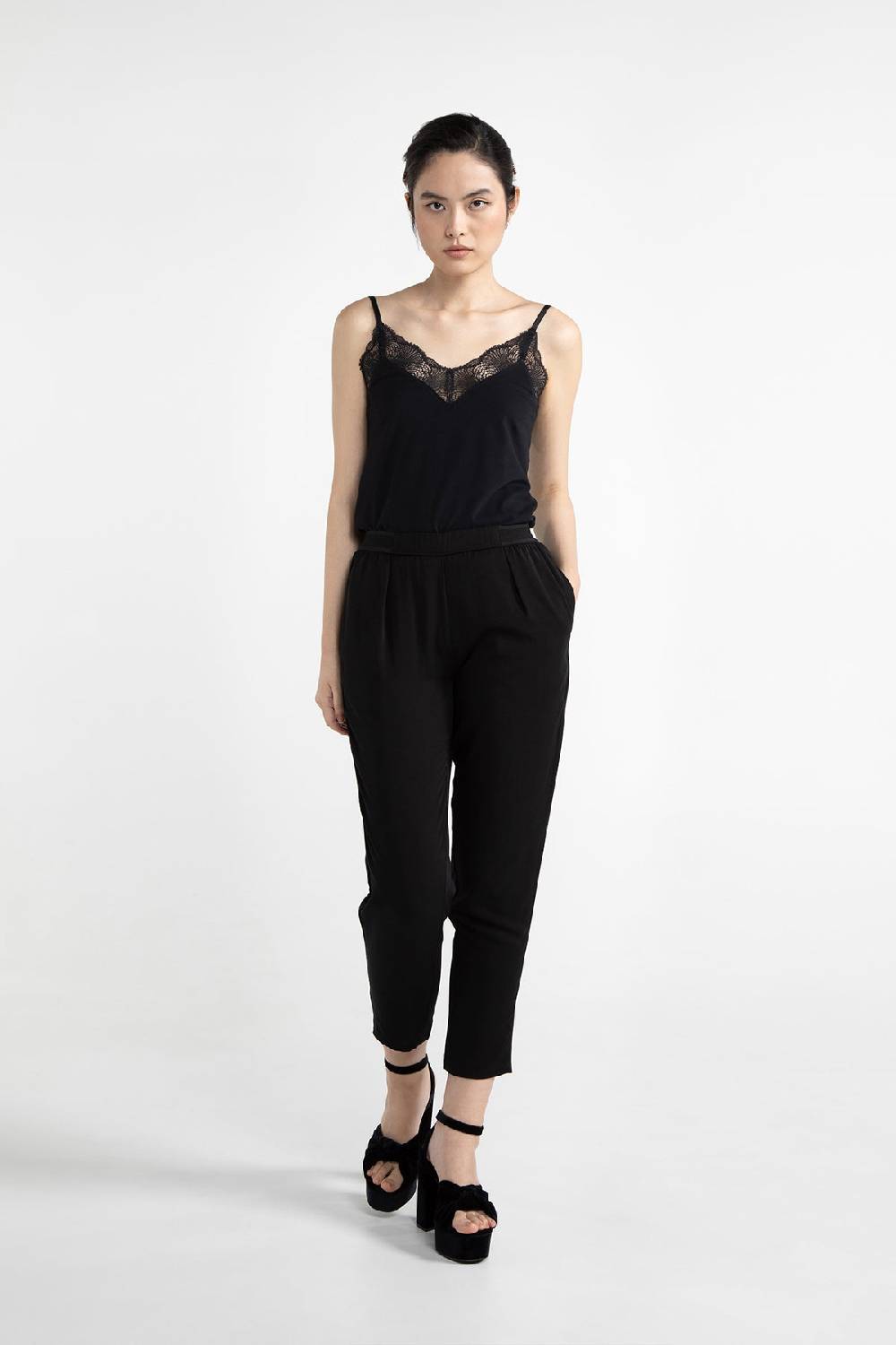 Lovjoi Top ELDER Black Begrenzt auf 3 Tage
