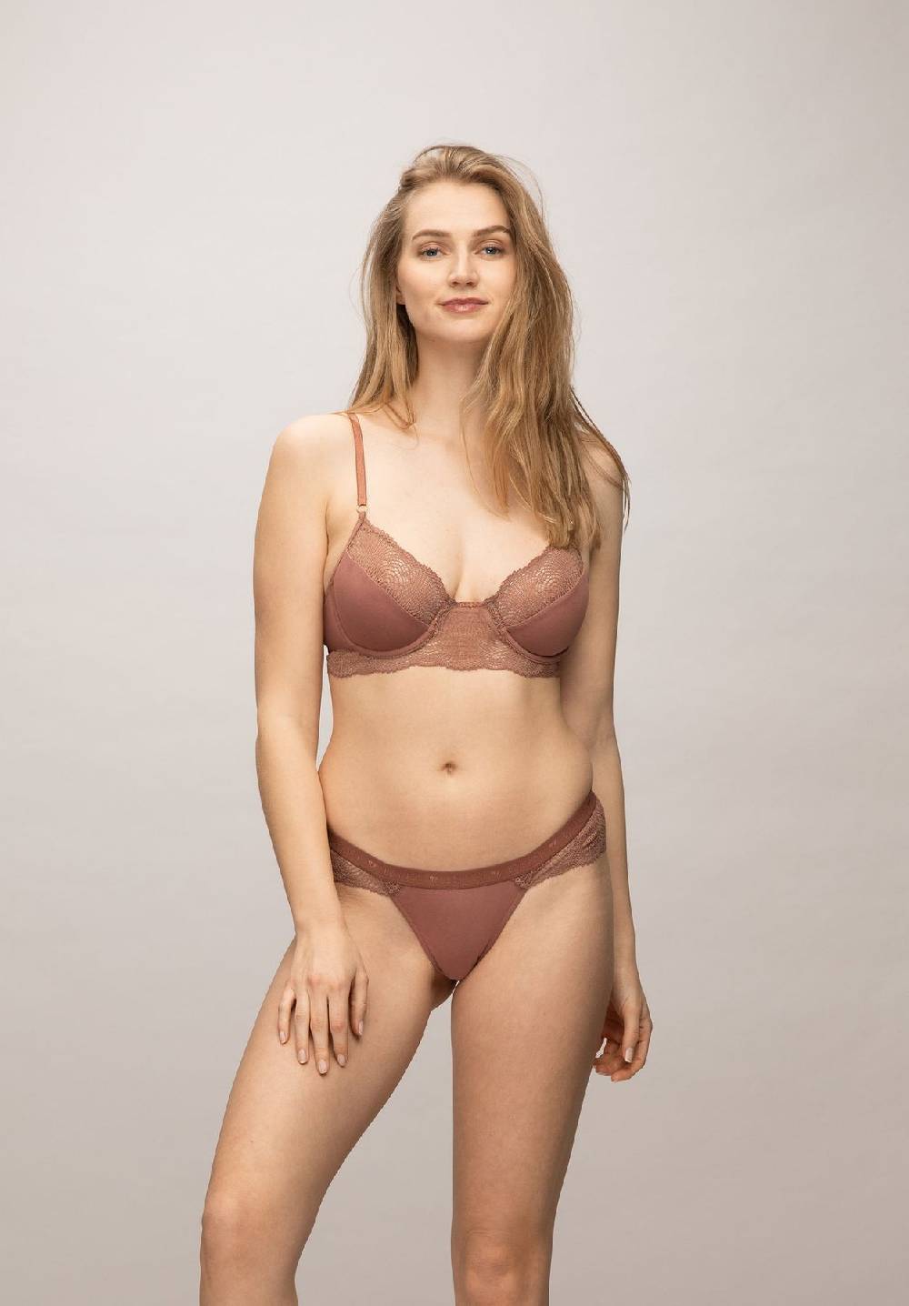 Lovjoi BH FEATHERMOSS 2025
