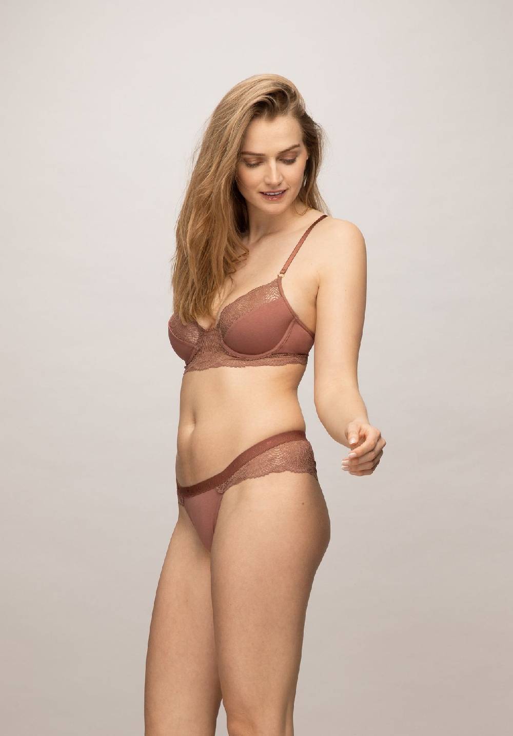 Lovjoi BH FEATHERMOSS 2025