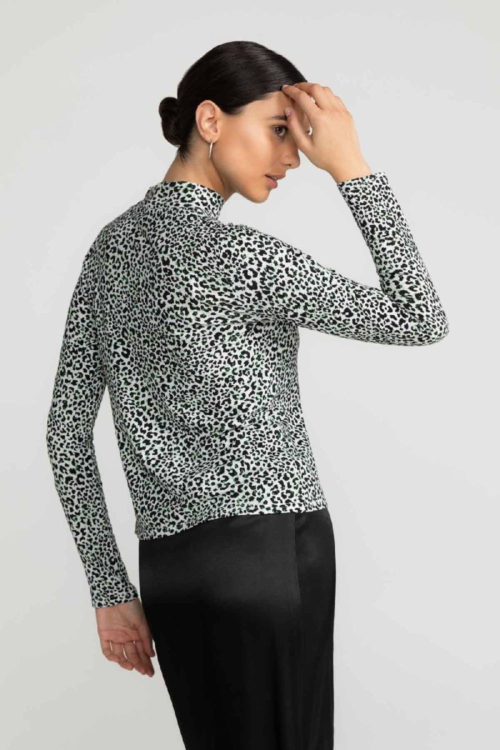 Lovjoi Stehkragen Shirt LIMAEYA Heißer Verkauf