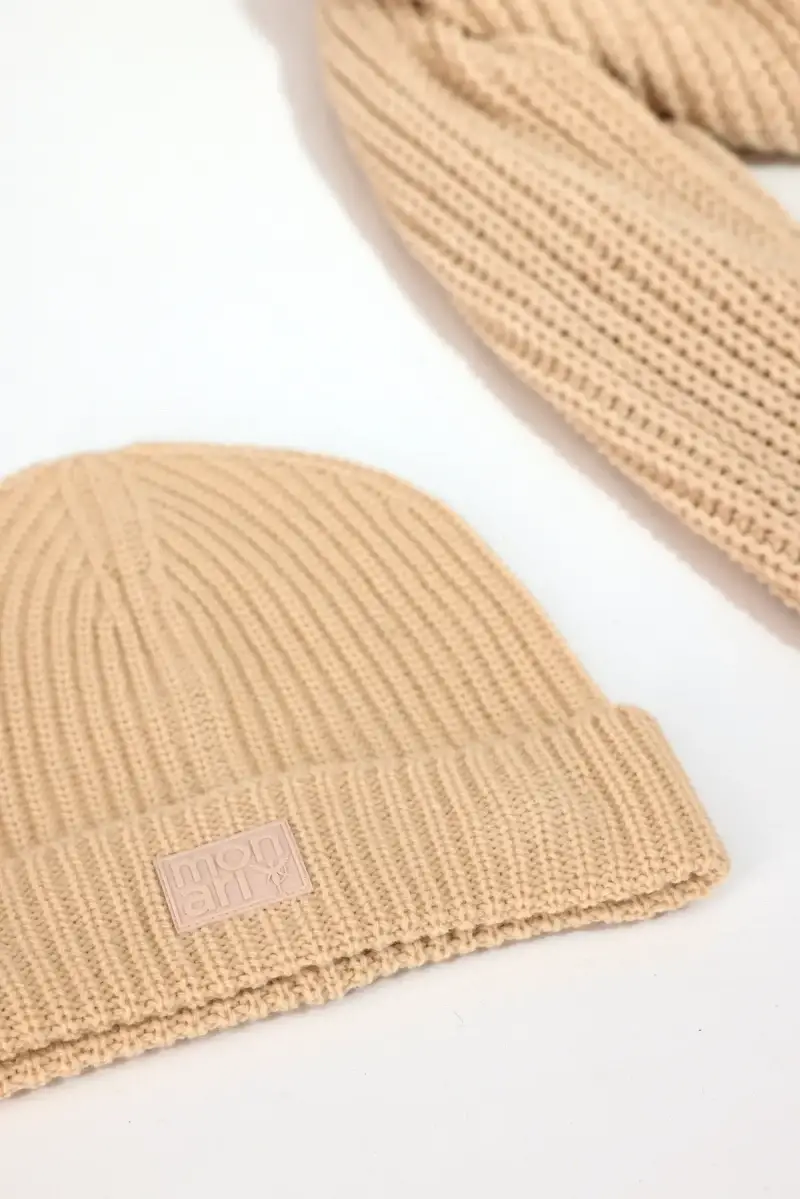 Monari Mütze mit Patch Bis zu 50% Rabatt