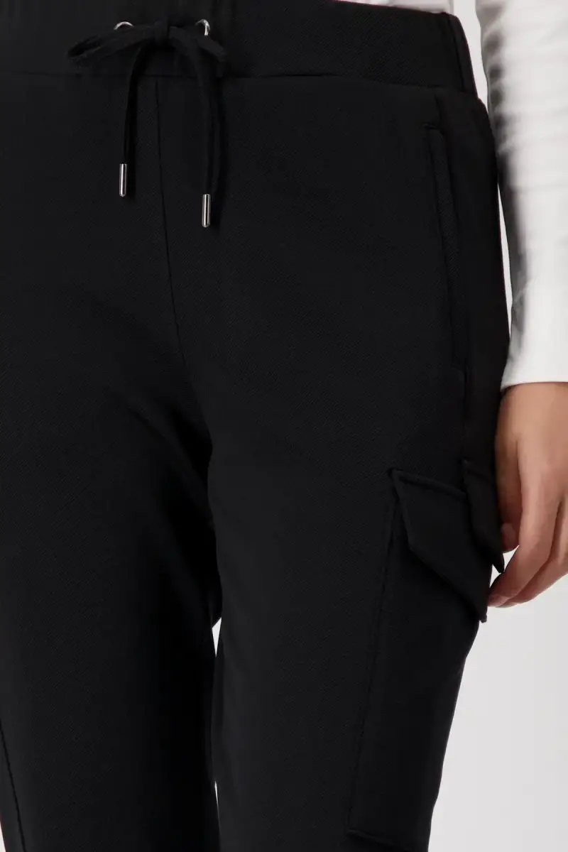 Monari Hose mit Rippstruktur Osterangebot