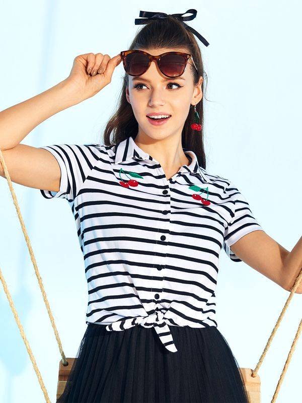Nastrovje Potsdam Pussy Deluxe Revival Stripes Short Damen Kurzarmbluse schwarz/weiß Limitierter Zeitrabatt
