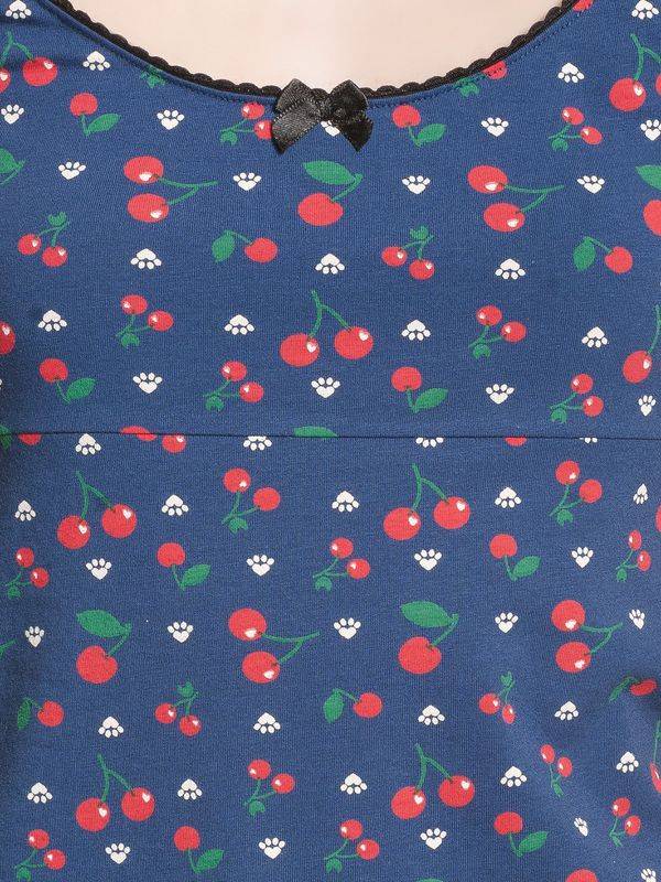 Nastrovje Potsdam Pussy Deluxe Cat Paws & Cherries Damen T-Shirt blau allover Begrenztes Angebot