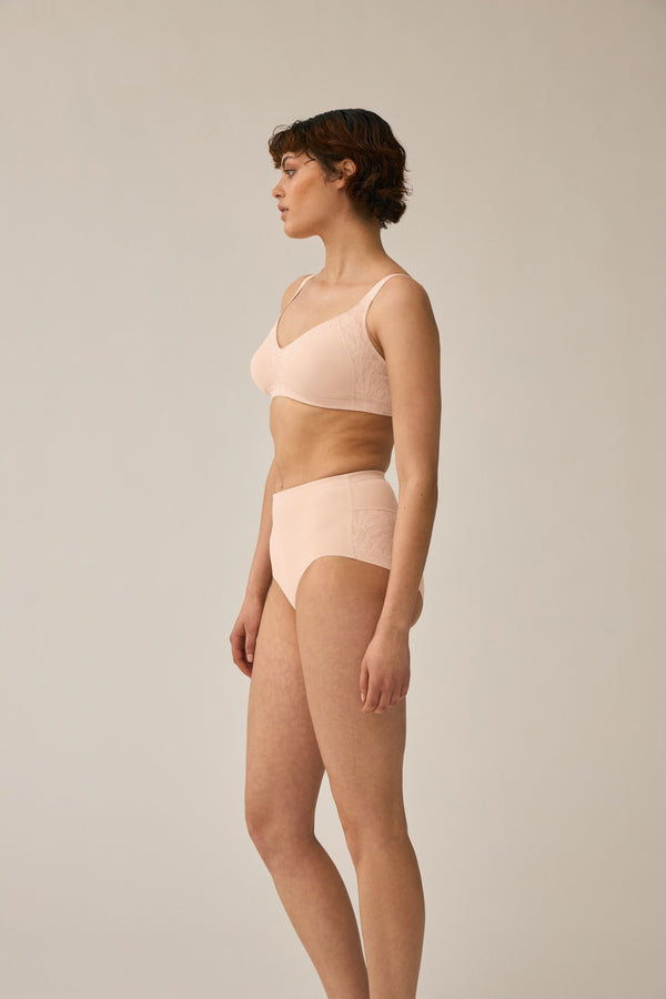 Naturana Minimizer und Side Smoother BH mit Spitze - Light Beige Bis zu 60% Rabatt