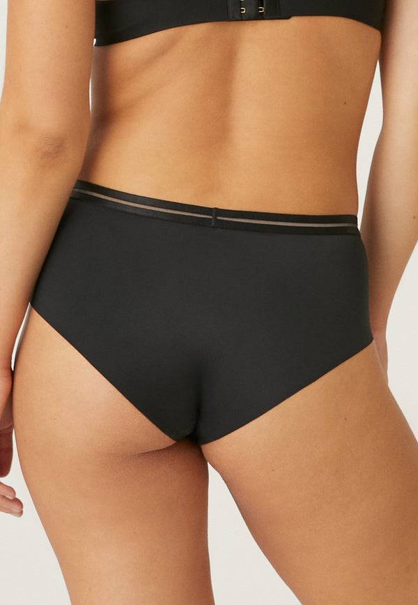 Naturana Clean Cut Panty mit Mesh-Details - Schwarz Limitierter Zeitrabatt
