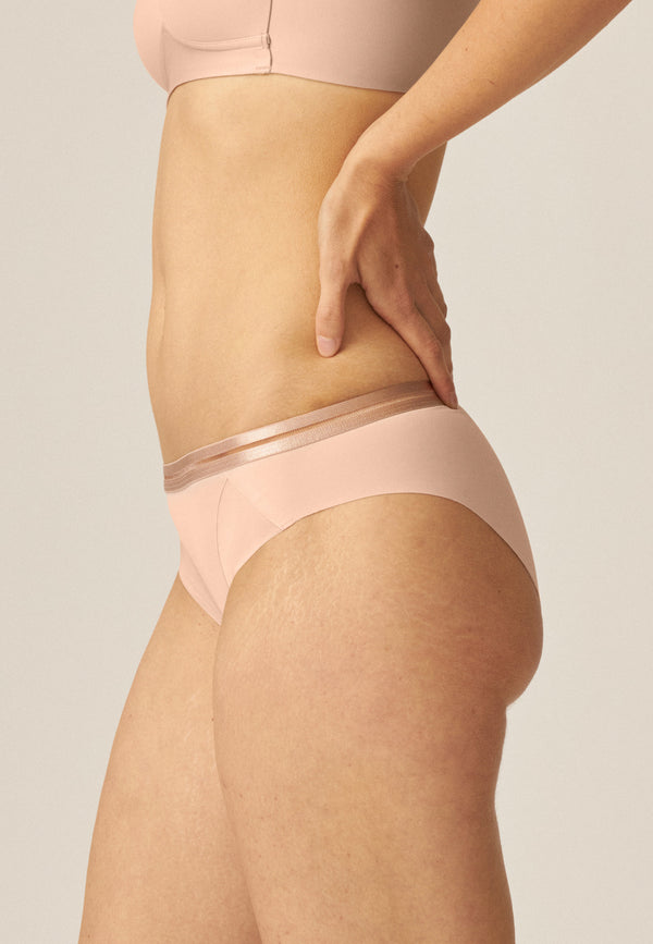 Naturana Clean Cut Slip mit Mesh-Details - Light Beige Weihnachtsangebot