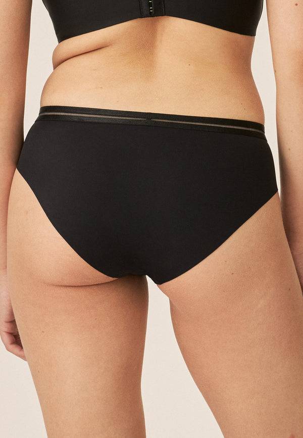 Naturana Clean Cut Slip mit Mesh-Details - Schwarz Osterangebot