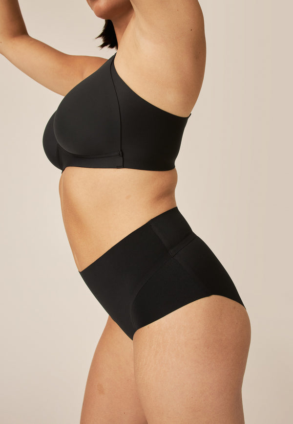 Naturana High Waist Slip mit leichtem Shape-Effekt - Schwarz Auslauf
