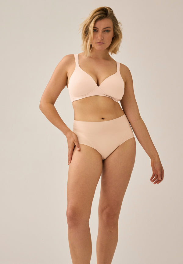 Naturana High Waist Slip mit leichtem Shape-Effekt - Light Beige im Angebot