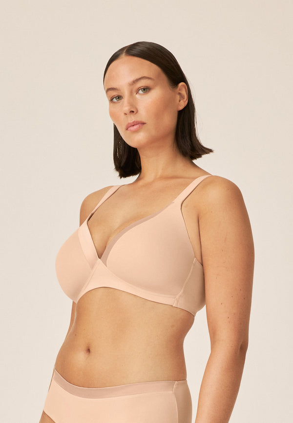 Naturana Bügelloser BH mit Schale und Glanzband - Light Beige Begrenztes Angebot