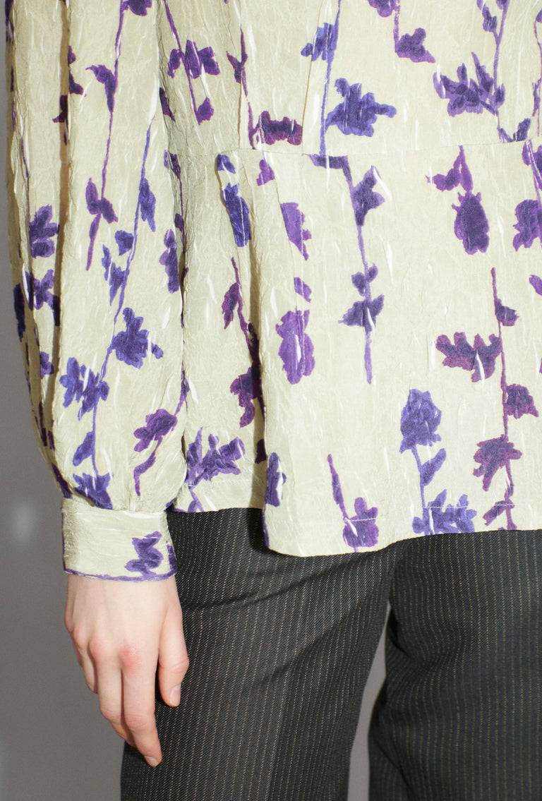 Odeeh Flower Items on Crushed Crepe Bluse, Almond Fabrikpreis
