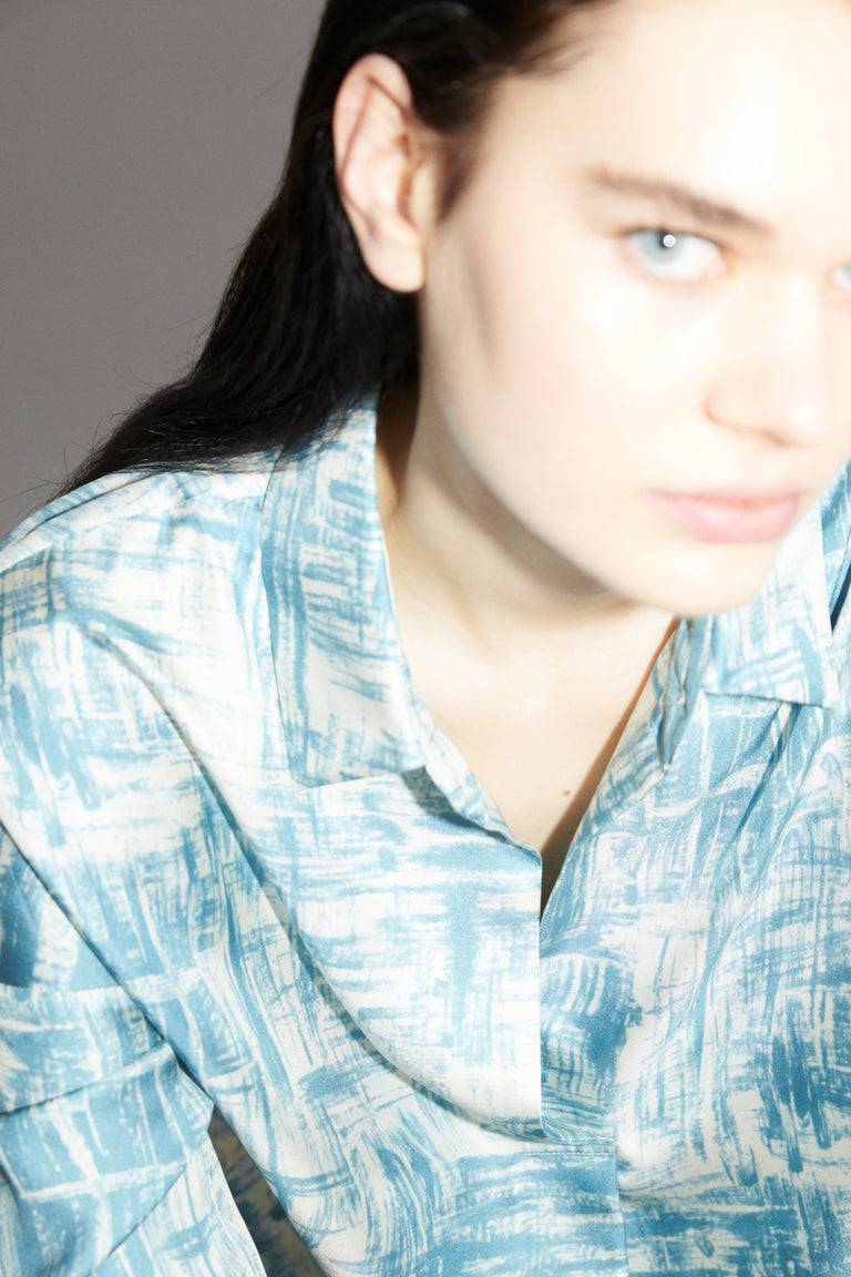 Odeeh Paintbrush Texture Bluse, Nordic Blue Flash Sale