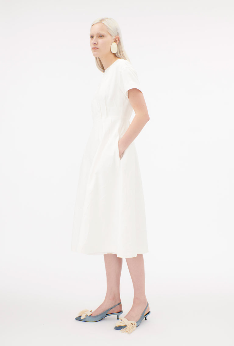 Odeeh Crinkled Duchesse Stonewashed Kleid, Milk Im Verkauf