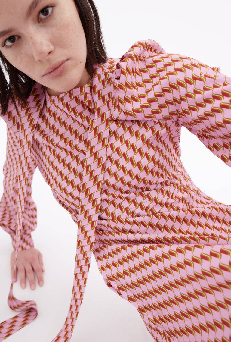 Odeeh Diagonal Waves Kleid, Candy Flash Sale