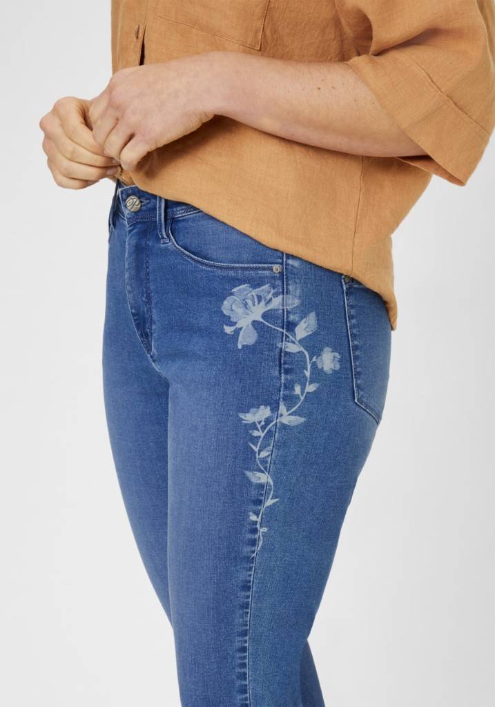 Paddocks PIA LIGHT DENIM schmale Passform - mid blue with using and Laser Nur noch ein Tag übrig