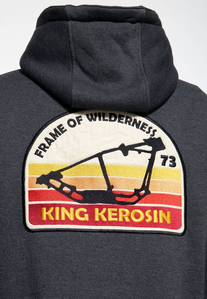 Queen Kerosin Outdoor Sweatjacke «K.K. Adventure Gear - Frame of Wilderness» Begrenzt auf 3 Tage