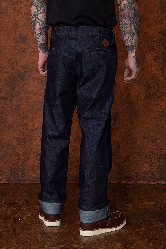 Queen Kerosin Straight Fit Jeans im Workwear-Style «Garage Wear» Outlet