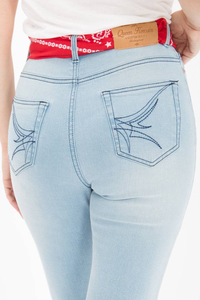 Queen Kerosin High Waist Jeans Betty Fit «Betty Fit» 50% Rabatt mit kostenlosem Versand
