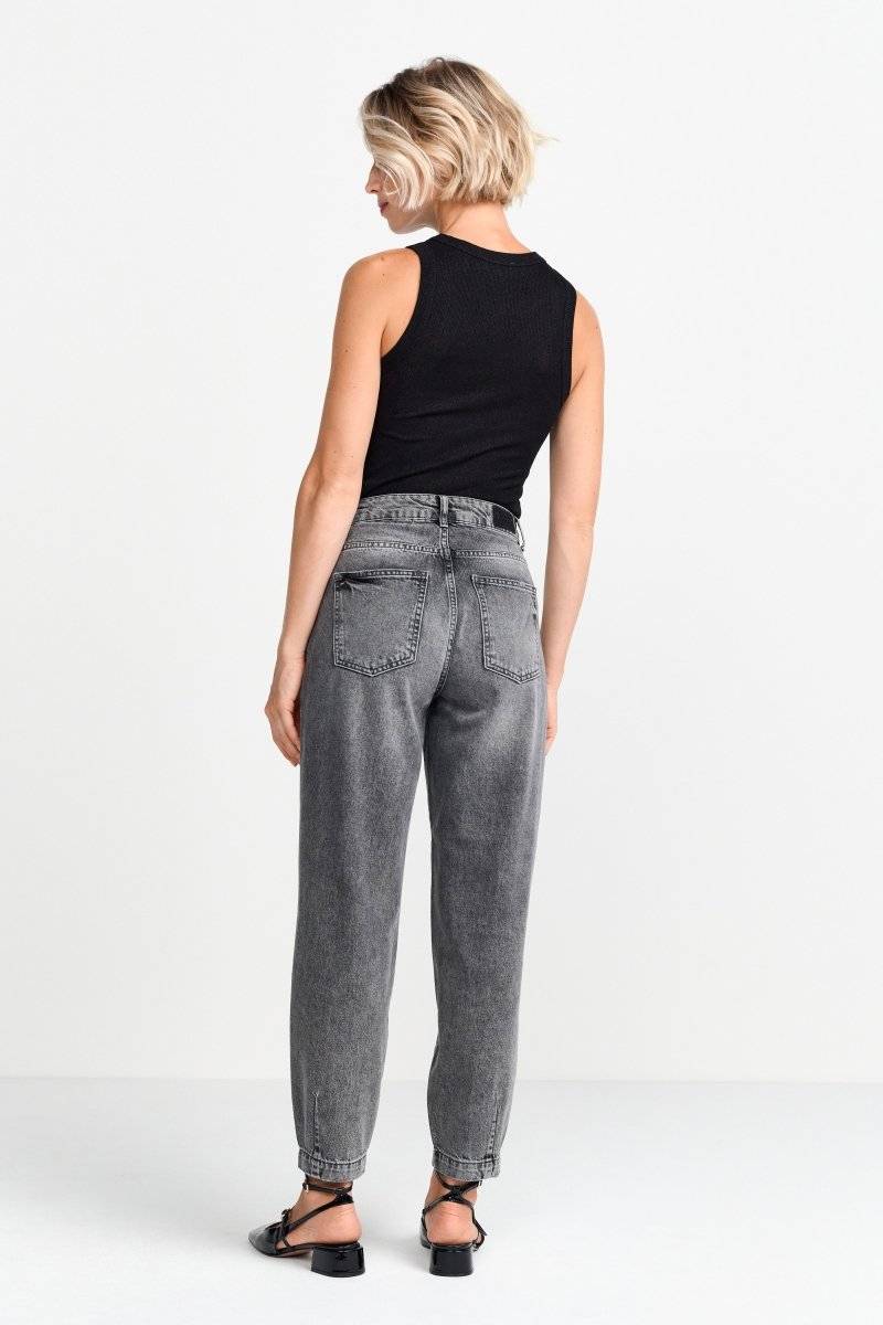 Eich & Royal Denim im Slouchy-Fit Fabrikladen