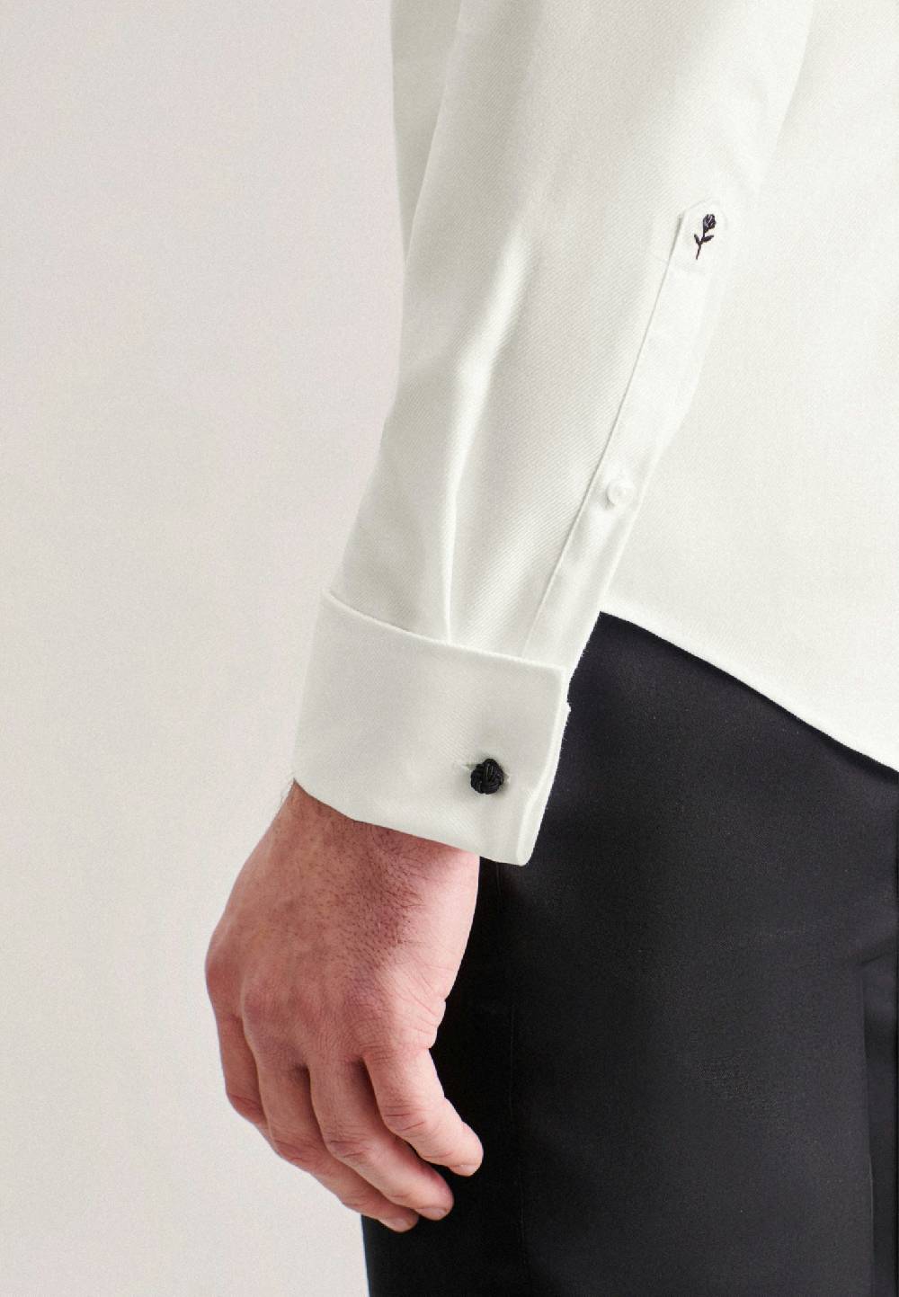 Seidensticker Bügelleichtes Twill Smokinghemd in Slim mit Kentkragen Clearance-Verkauf