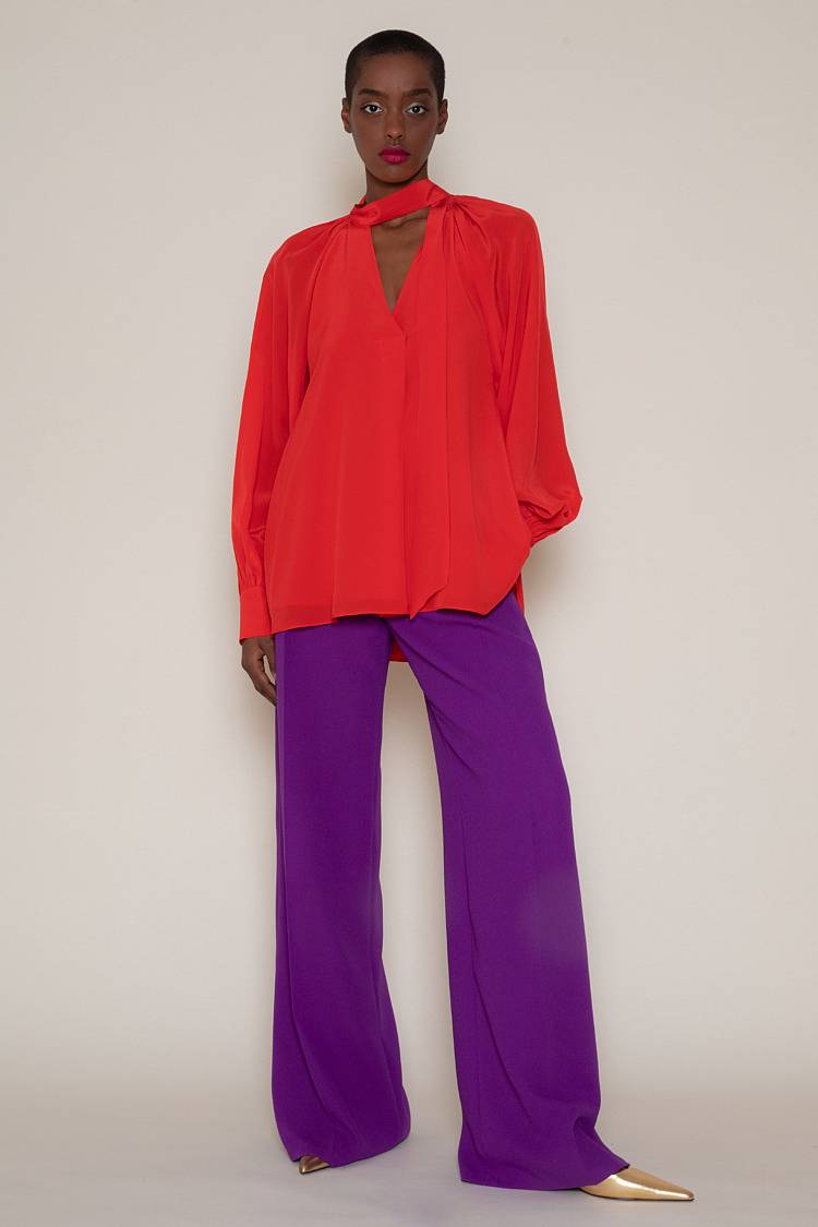 Sly 010 Seidenbluse mit Schluppe Speichern exportieren