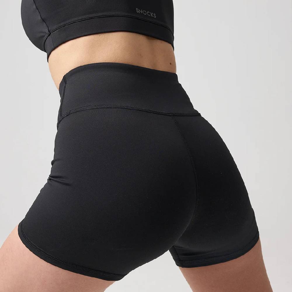 Snocks Sport Hot Pants aus recyceltem Polyester Auslauf
